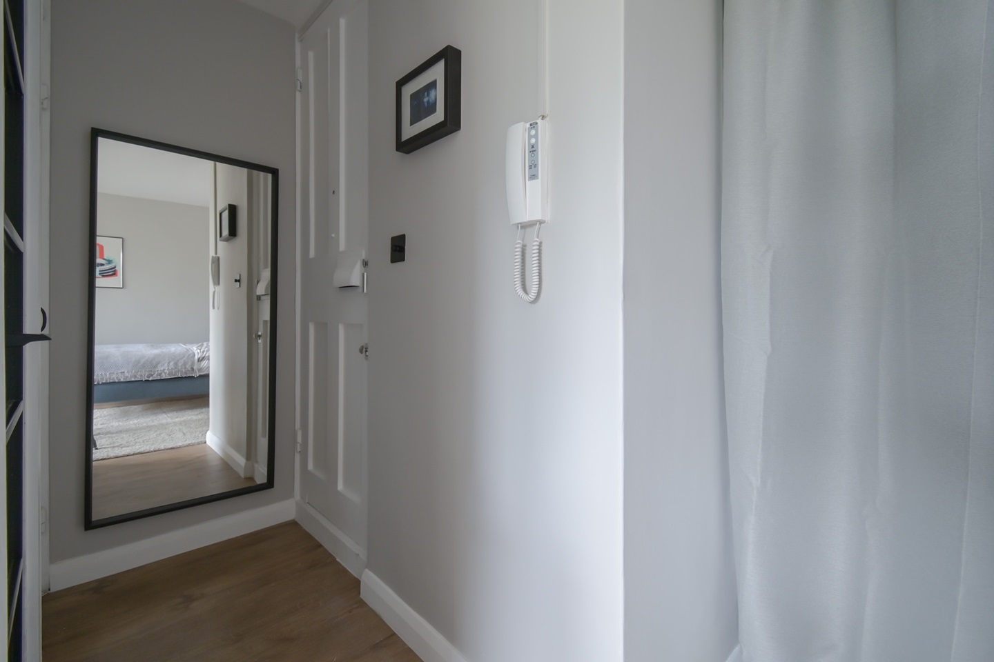 Additional image 9 of Studio Flat, Vauxhall Bridge Road, SW1V, N1 7GU