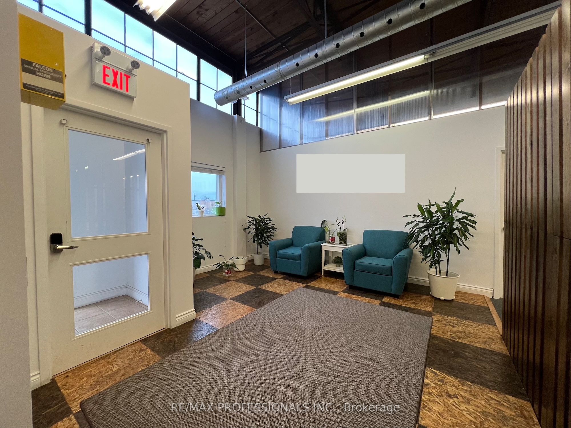 Additional image 5 of 130 North Queen Street, Toronto, ON, M8Z 2E4