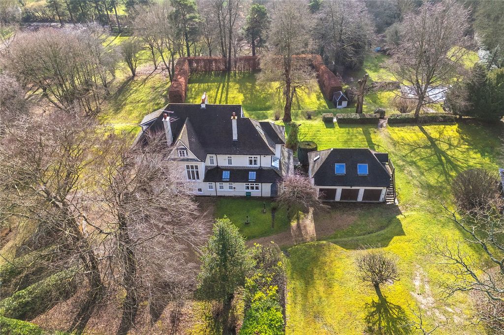 Additional image 17 of 9 bed detached house for saleGillotts Lane, Harpsden, Henley-On-Thames, Oxfordshire RG9