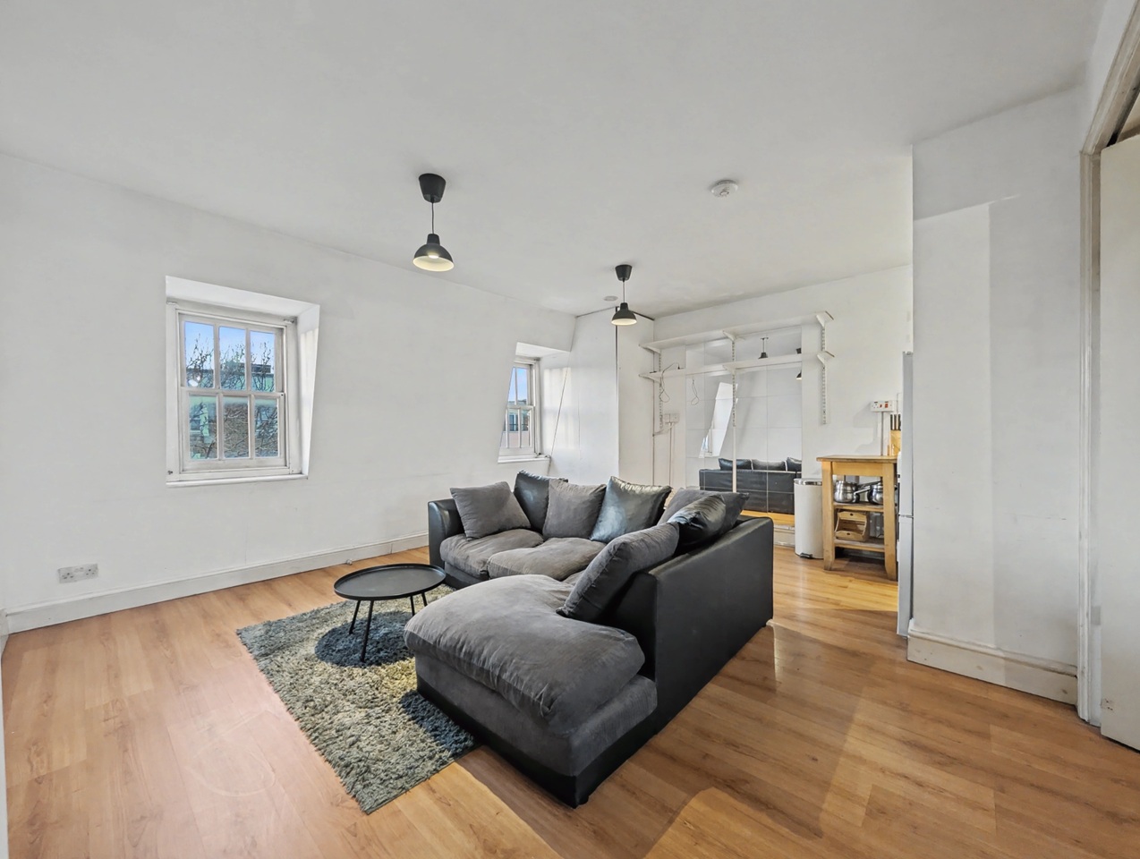 1 Bed Flat, Camden Road, NW1, N1 7GU