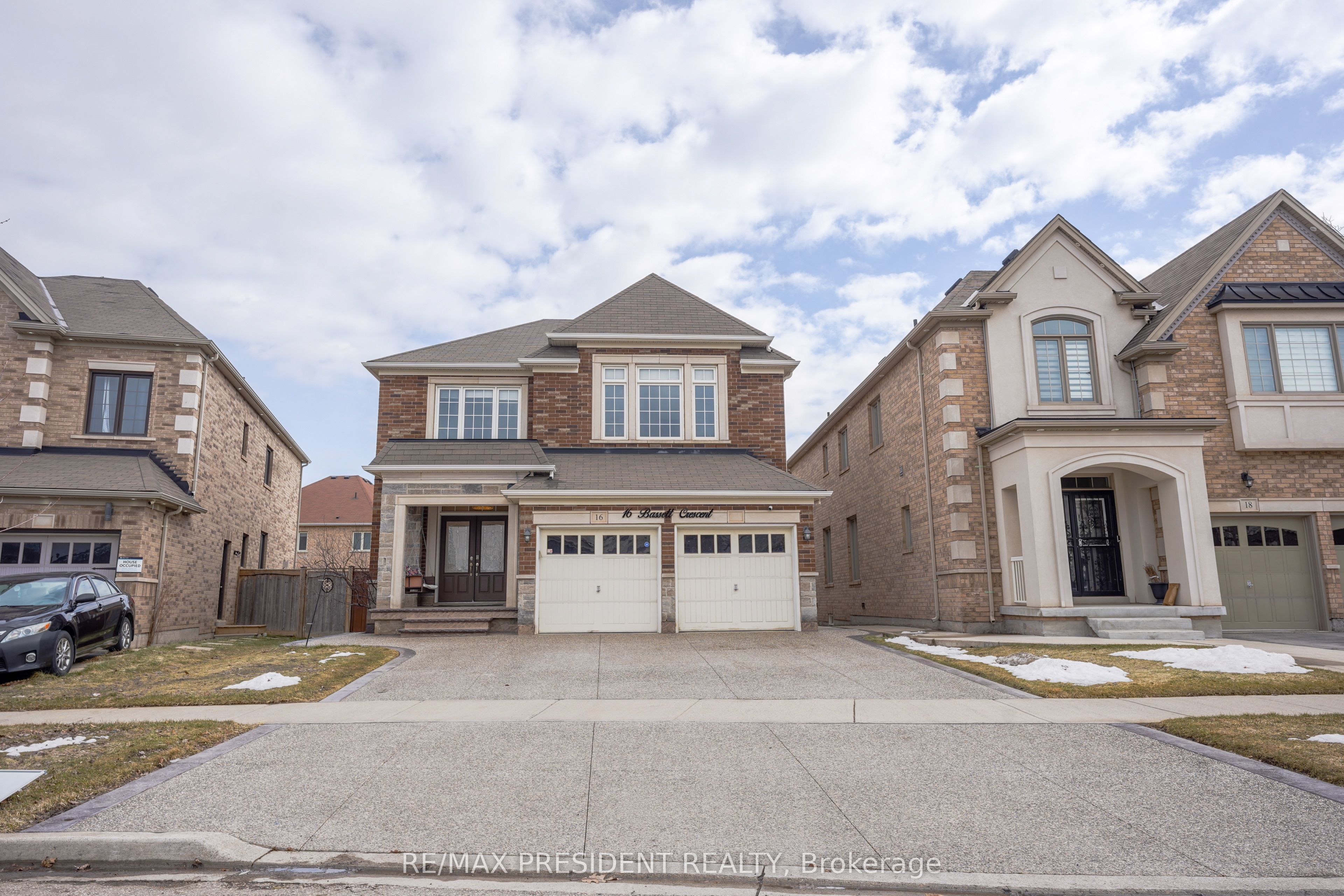 16 Bassett Crescent, Brampton, ON, L6X 5G2