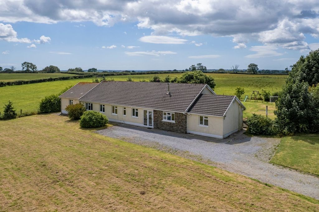 Additional image 2 of 6 bed farm for saleYerbeston, Kilgetty SA68