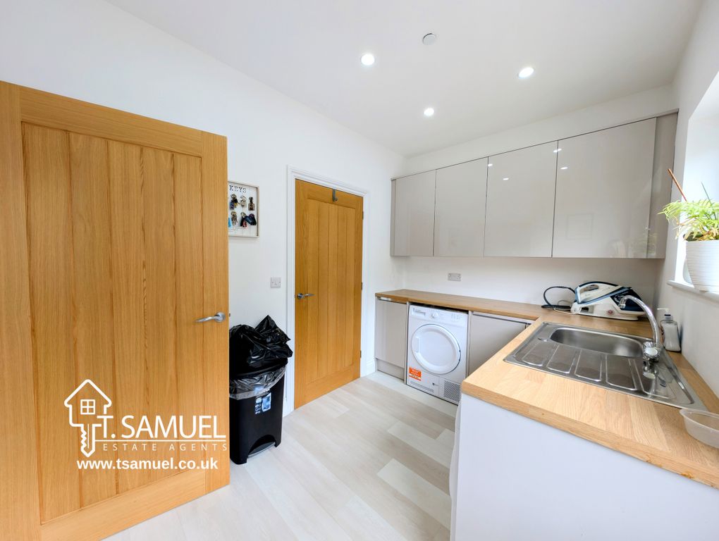 Additional image 16 of 5 bed detached house for saleGolwg Y Mynydd, Llanwonno Road, Mountain Ash CF45