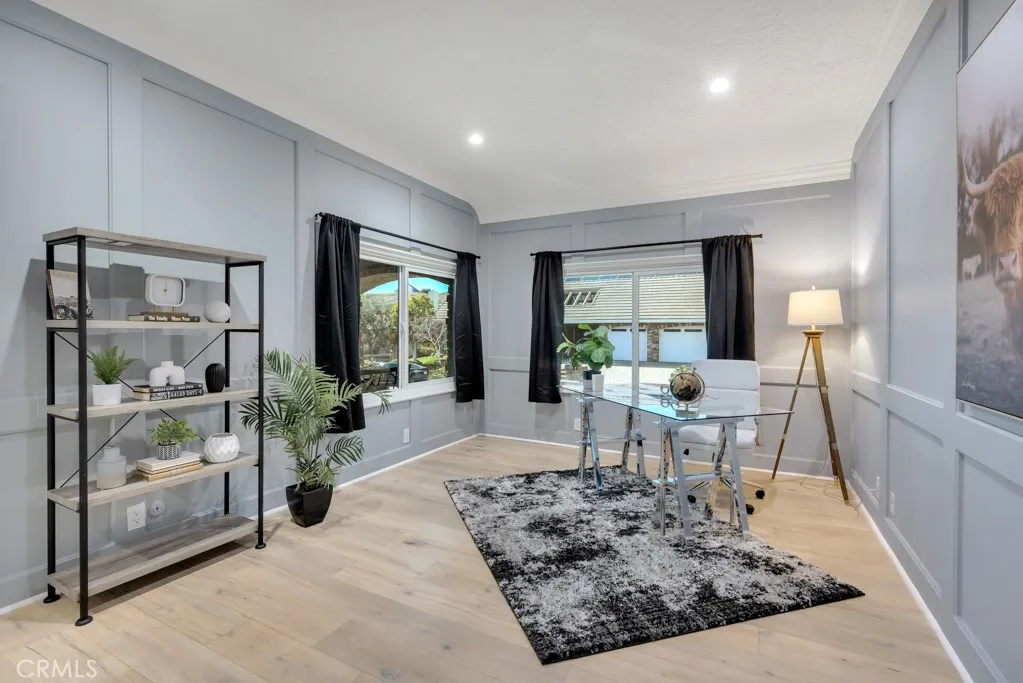 Additional image 57 of 5952 Woodland View Drive, Woodland Hills, CA 91367