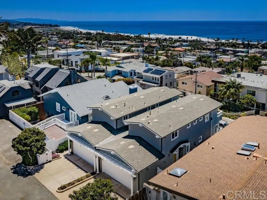 Additional image 2 of 2063 Cambridge Avenue, Cardiff By The Sea, CA 92007