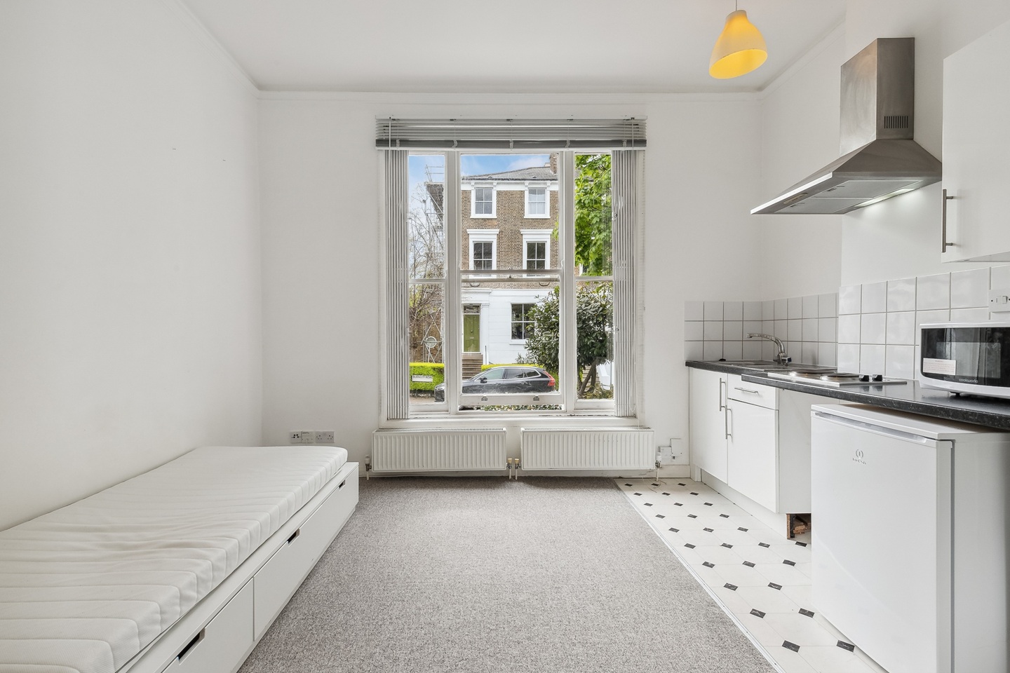 Additional image 3 of Bedsit, Burnley Rd, SW9, N1 7GU