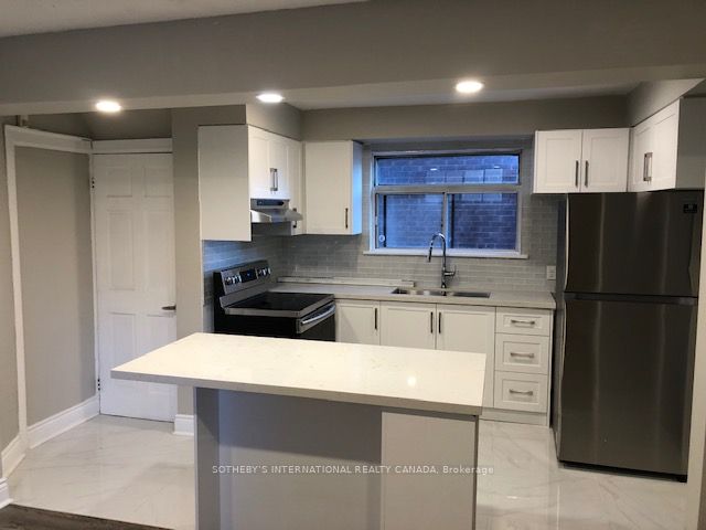 A2-647 Vaughan Road, Toronto, ON, M6E 2Y4