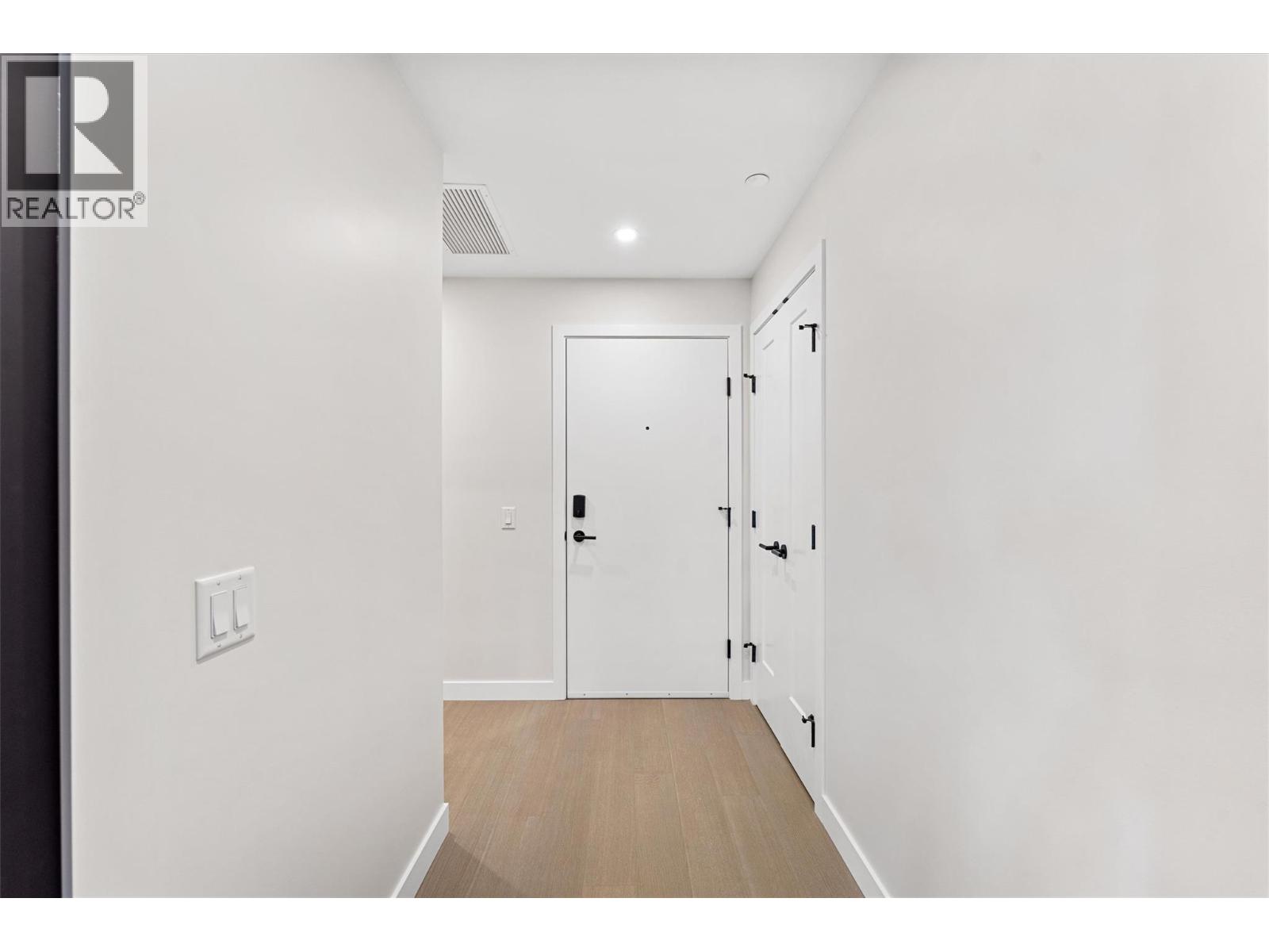 Additional image 3 of 202-9654 Benchland Road, Lake Country, BC, V4V0A5