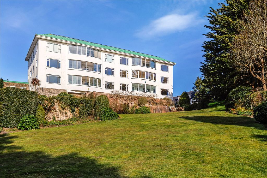 3 bed flat for saleCliftons, 30 Nairn Road, Canford Cliffs, Poole BH13