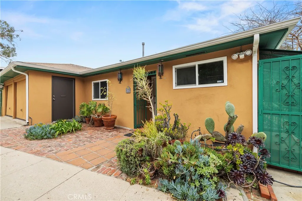 65 Grace Terrace, Pasadena, CA 91105