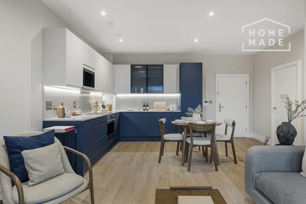 Enclave, Birmingham City, B5