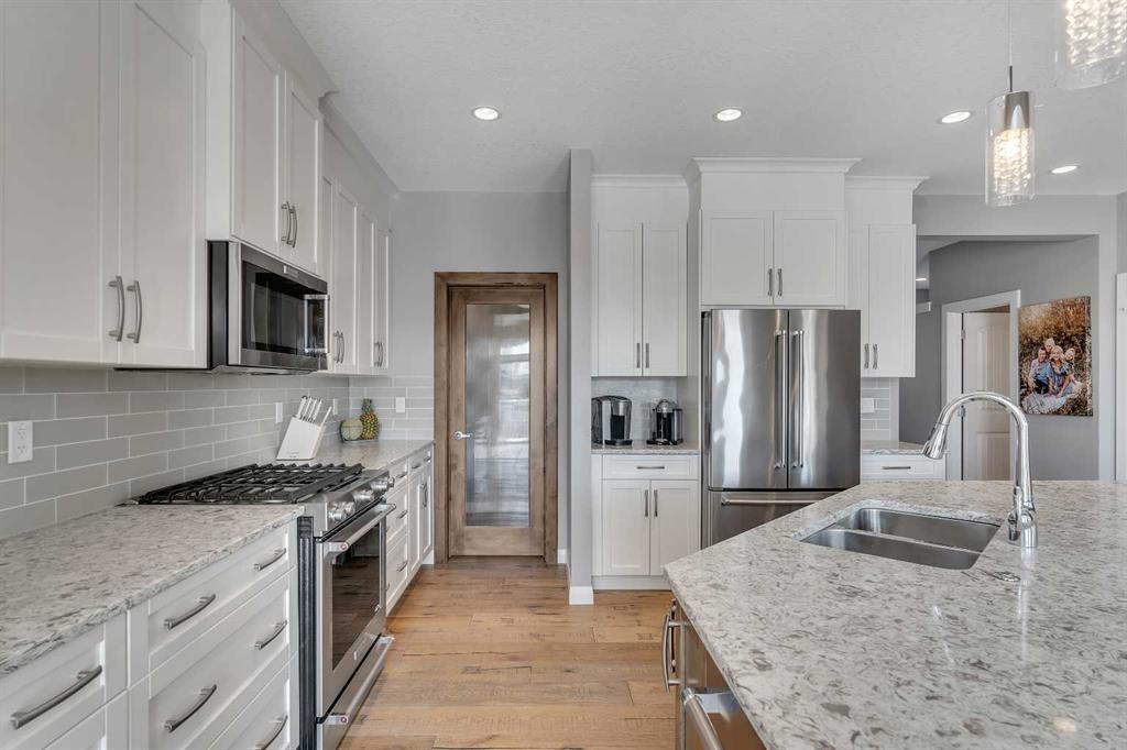 Additional image 5 of 105 Ravenskirk Close SE, Airdrie, AB, t4a0g7