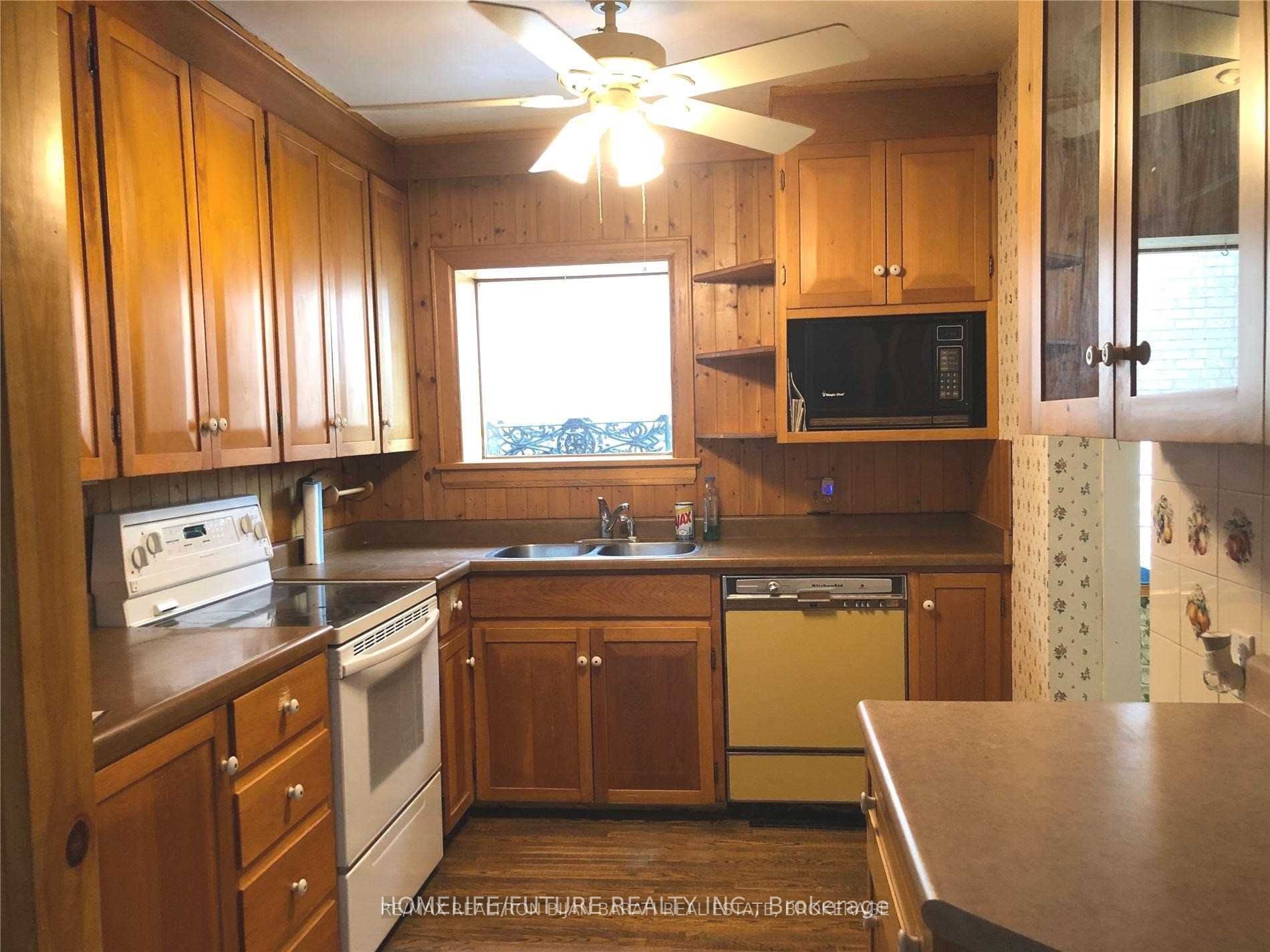 Additional image 2 of 192 Parkview Avenue, Toronto, ON, M2N 3Y8