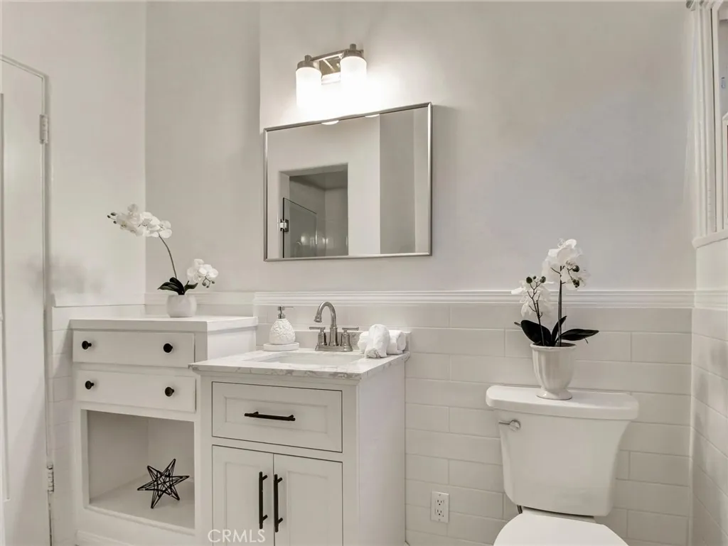 Additional image 26 of 9949 Young Drive Unit 204, Beverly Hills, CA 90212