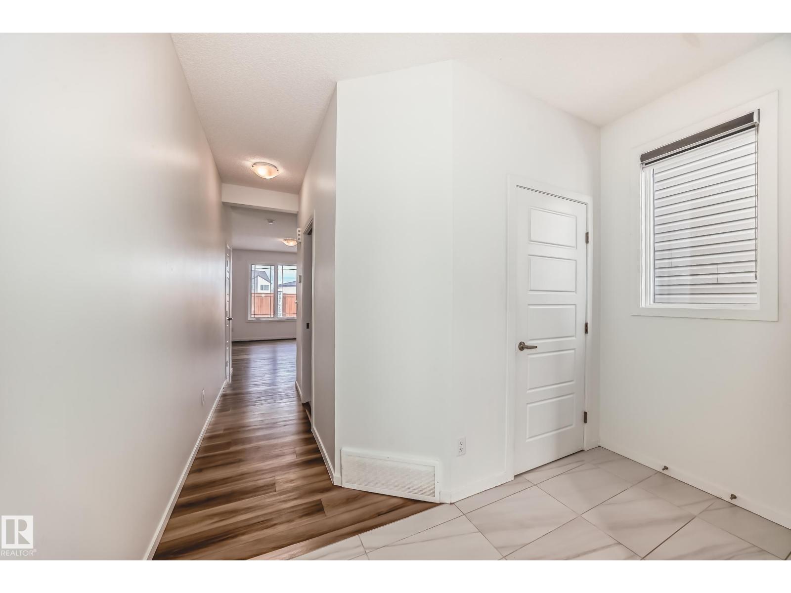 Additional image 6 of 20612 22 Avenue NW, Edmonton, AB, T6M1N3