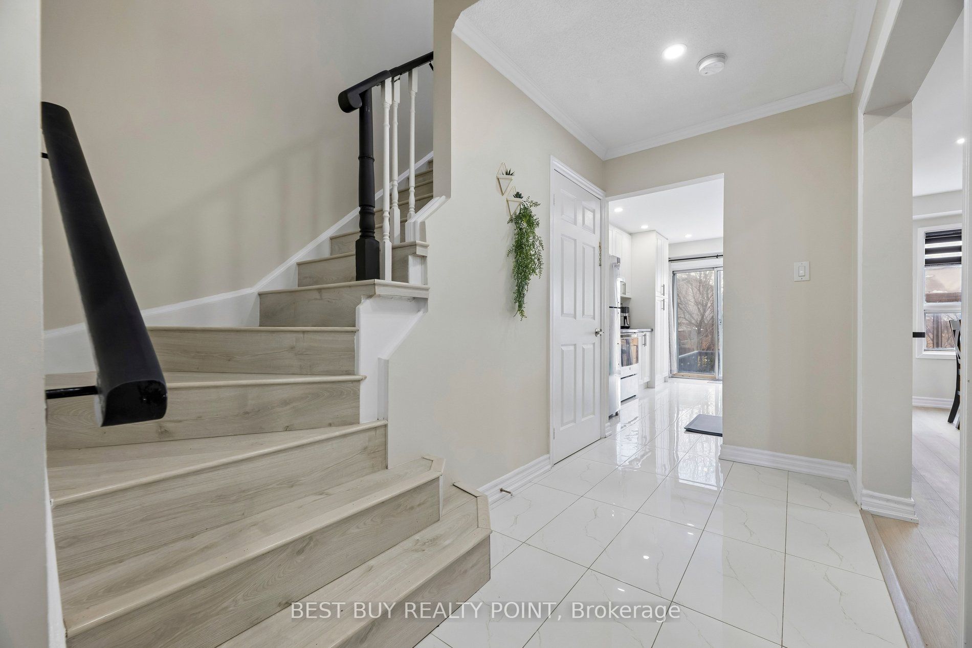 Additional image 6 of 16 Fry Crescent