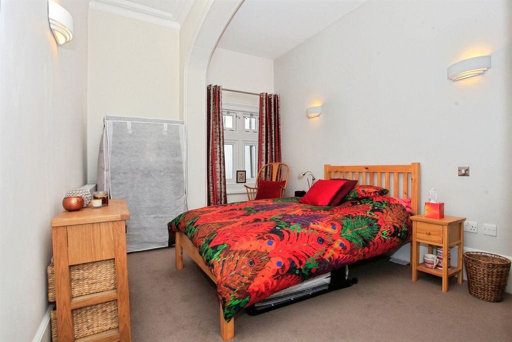 Additional image 10 of 2 bed flat for salePriestgate, Peterborough PE1