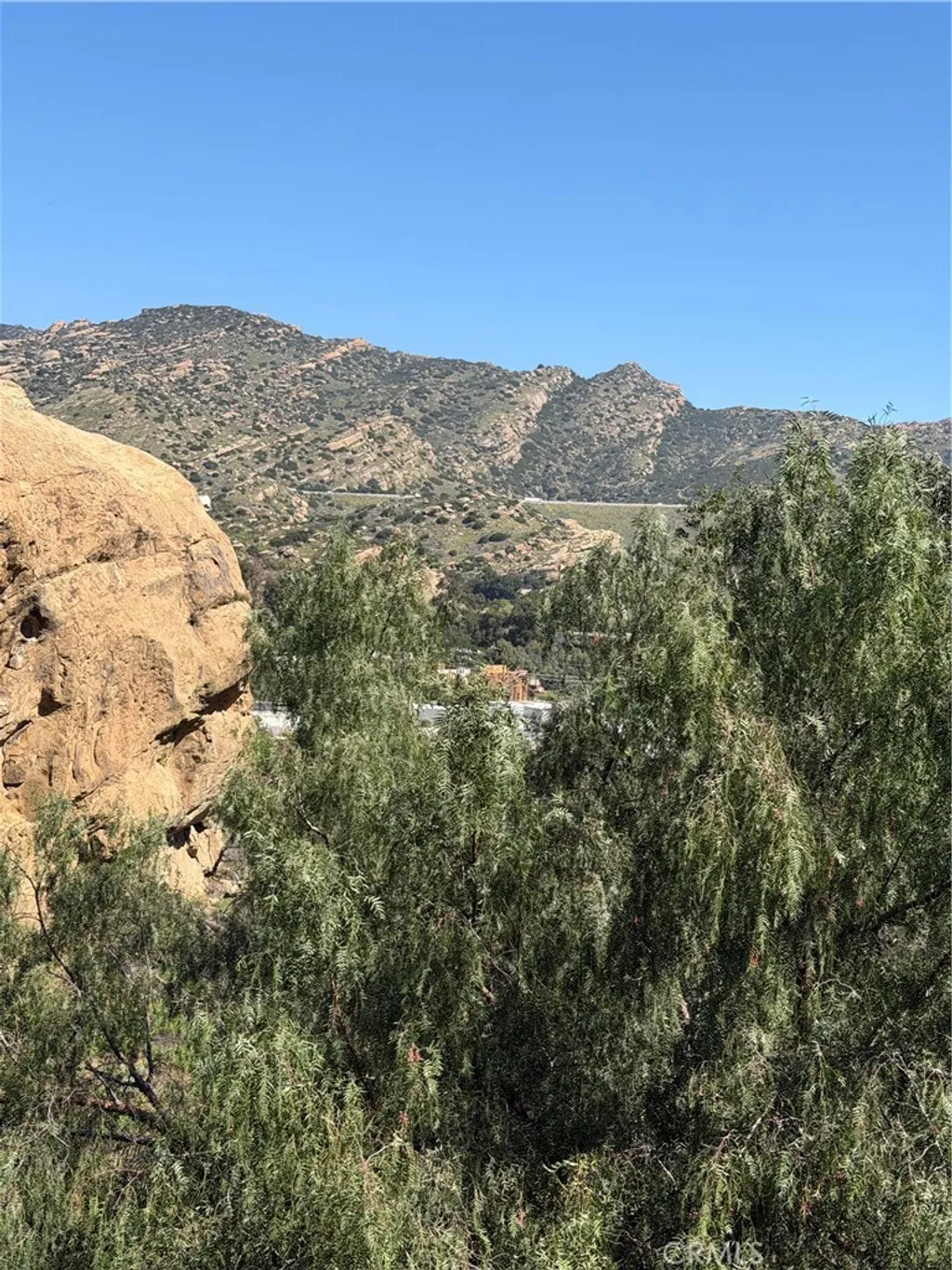 6541 Clear Springs Rd, Simi Valley, CA 93063