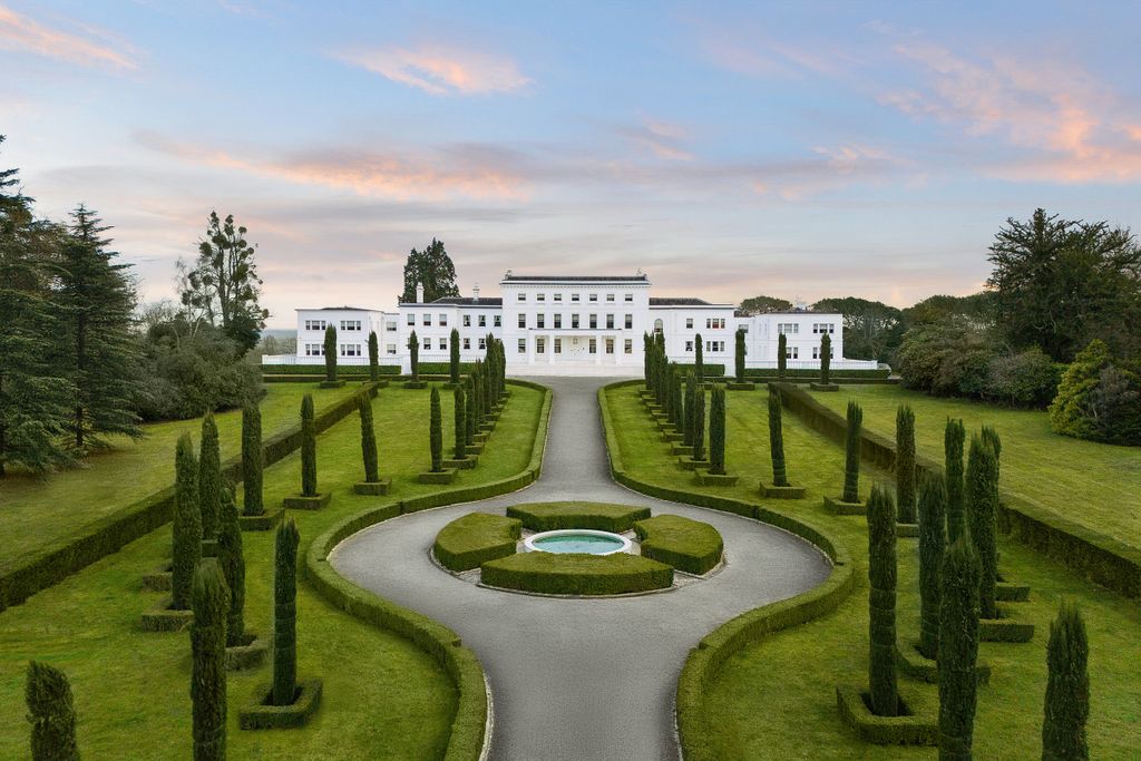 Additional image 4 of 13 bed detached house for saleWentworth Place, Chobham GU24