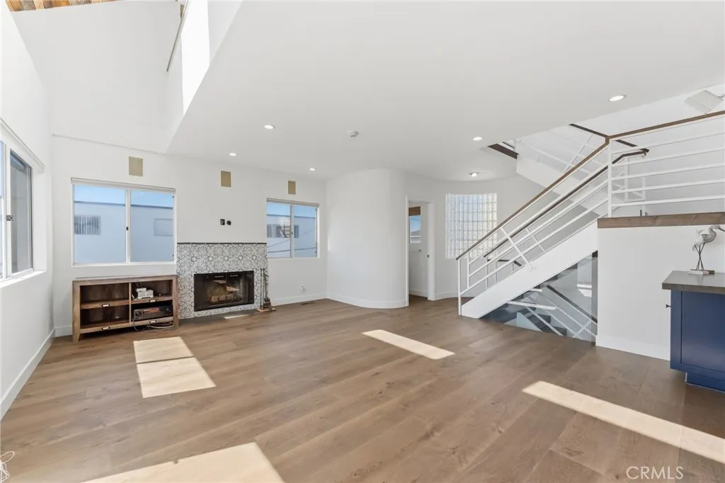 Additional image 11 of 1452 Loma Dr Unit A, Hermosa Beach, CA 90254