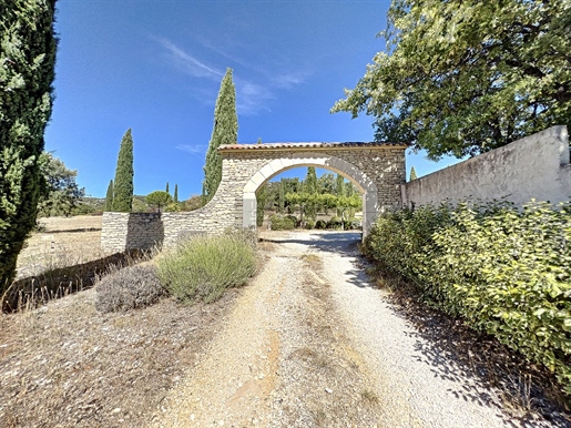 Additional image 2 of Murs (Vaucluse)