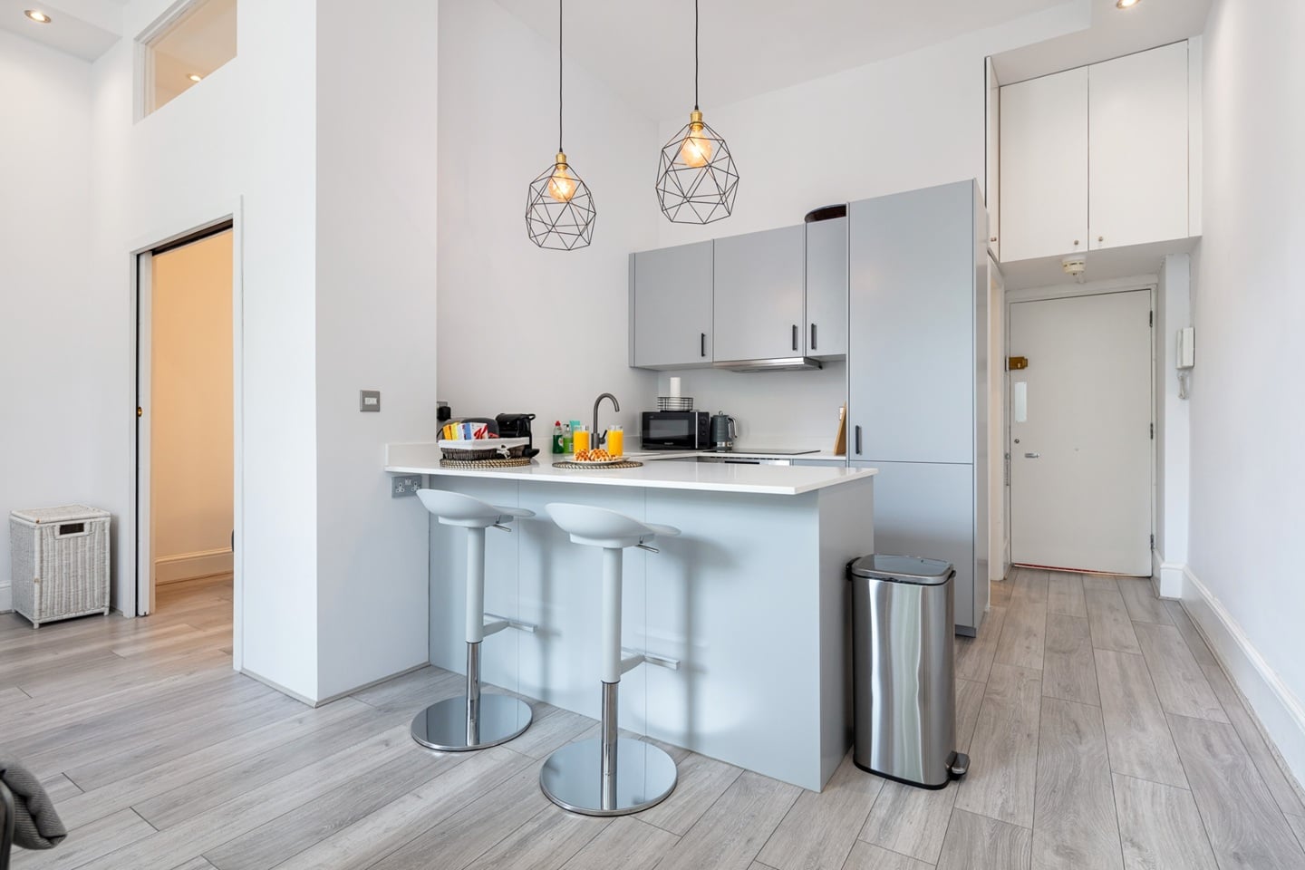 Additional image 8 of 1 Bed Flat, Queen's Gate, SW7, N1 7GU