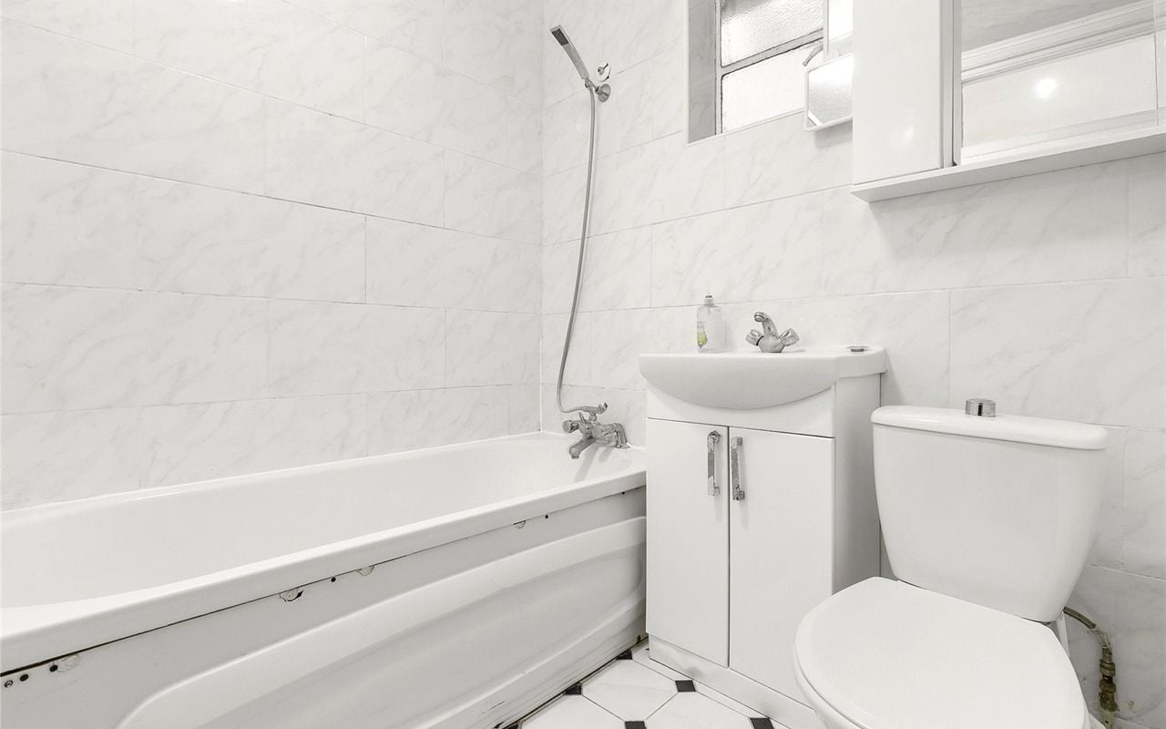 Additional image 2 of 2 Bed Flat, London, W2, N1 7GU