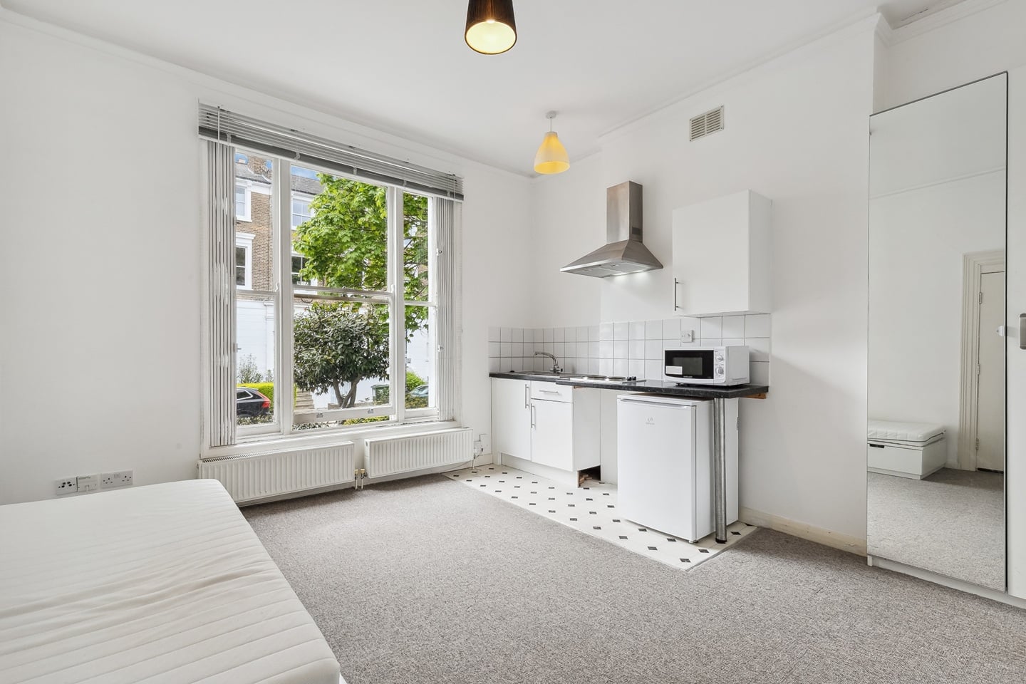 Additional image 2 of Bedsit, Burnley Rd, SW9, N1 7GU