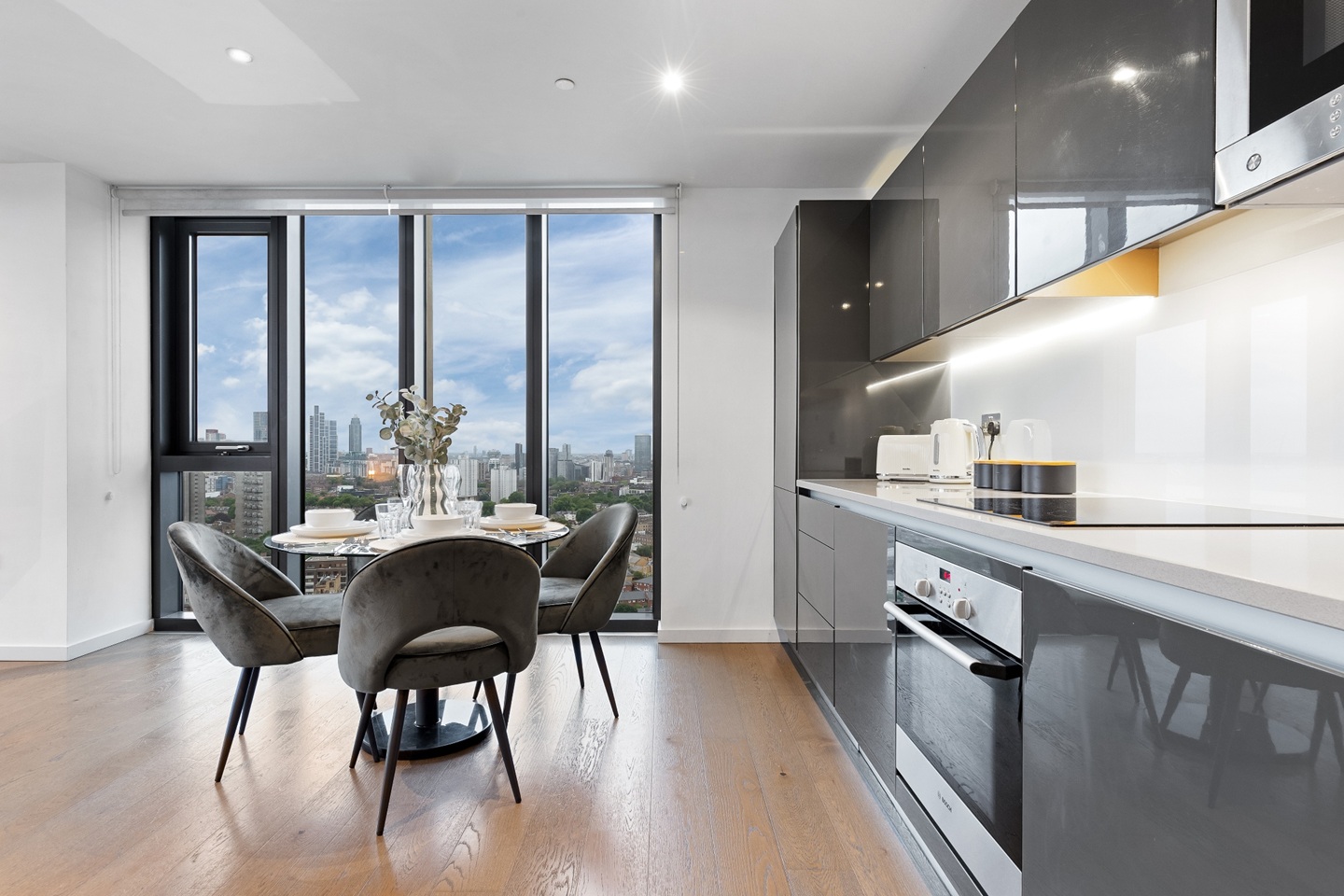 Additional image 3 of 2 Bed Flat, St Gabriel Walk, SE1, N1 7GU