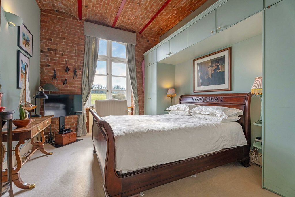 Additional image 10 of 2 bed flat for saleBliss Mill, Chipping Norton OX7