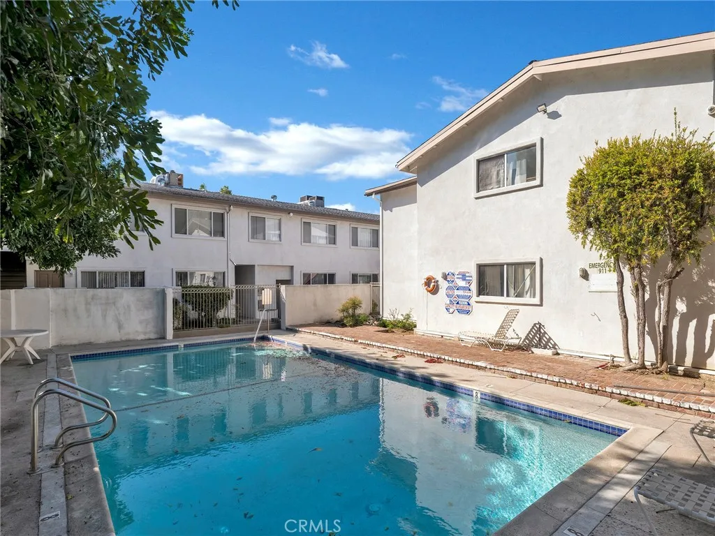 Additional image 20 of 18547 Collins Street Unit B24, Tarzana, CA 91356