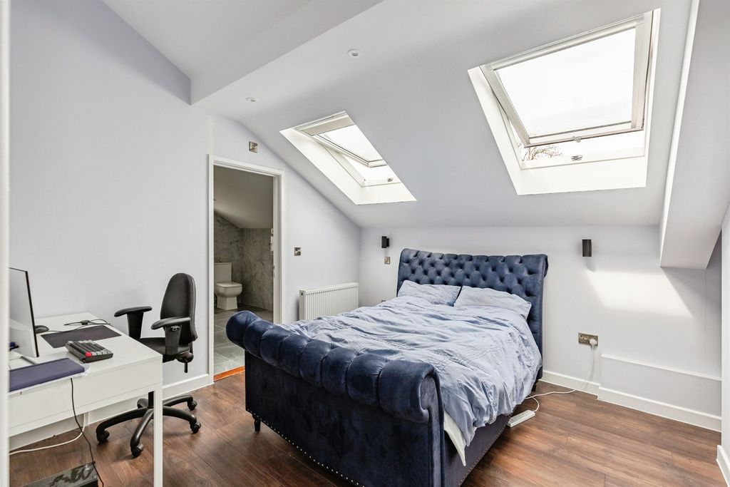 Additional image 23 of 9 bed detached house for saleBarton Road, Barton Seagrave, Kettering NN15