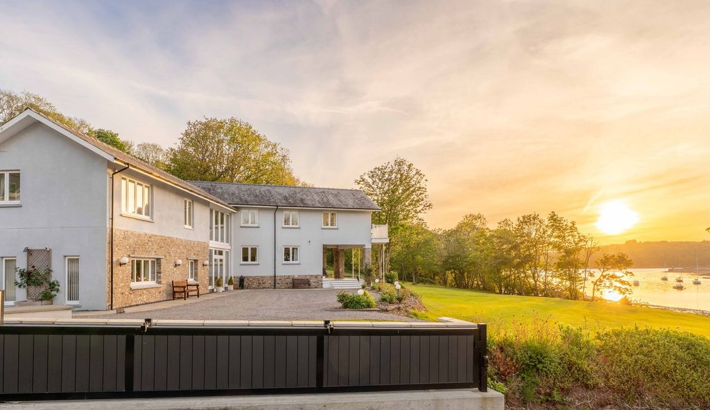 Additional image 5 of 5 bed detached house for saleCosheston, Pembrokeshire SA72