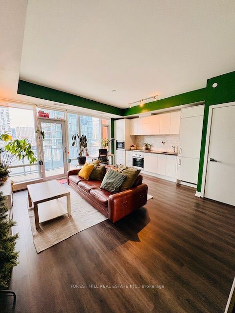 1005-21 Widmer Street, Toronto, ON, M5V 0B8