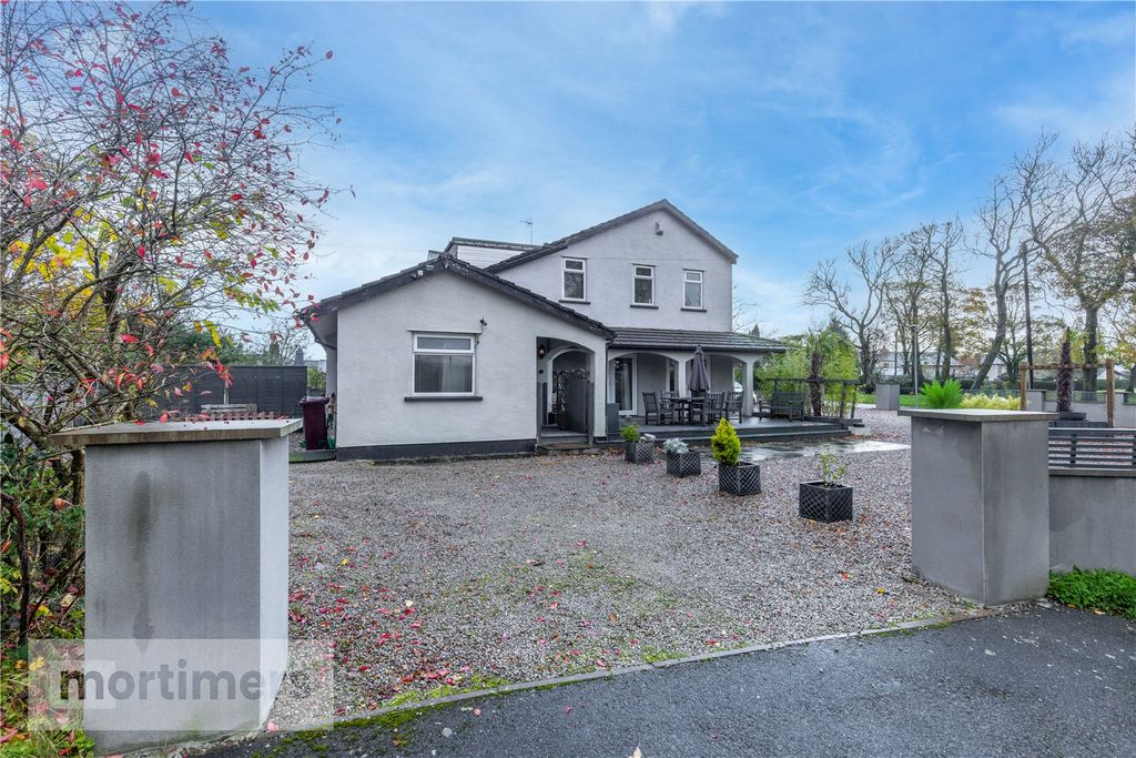 Additional image 29 of 5 bed flat for saleLovely Hall Lane, Salesbury, Blackburn, Lancashire BB1