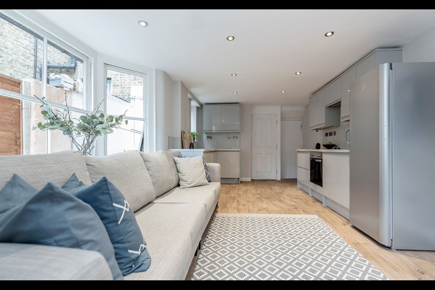 Additional image 10 of Room in a Shared House, Grantham Road, SW9, N1 7GU