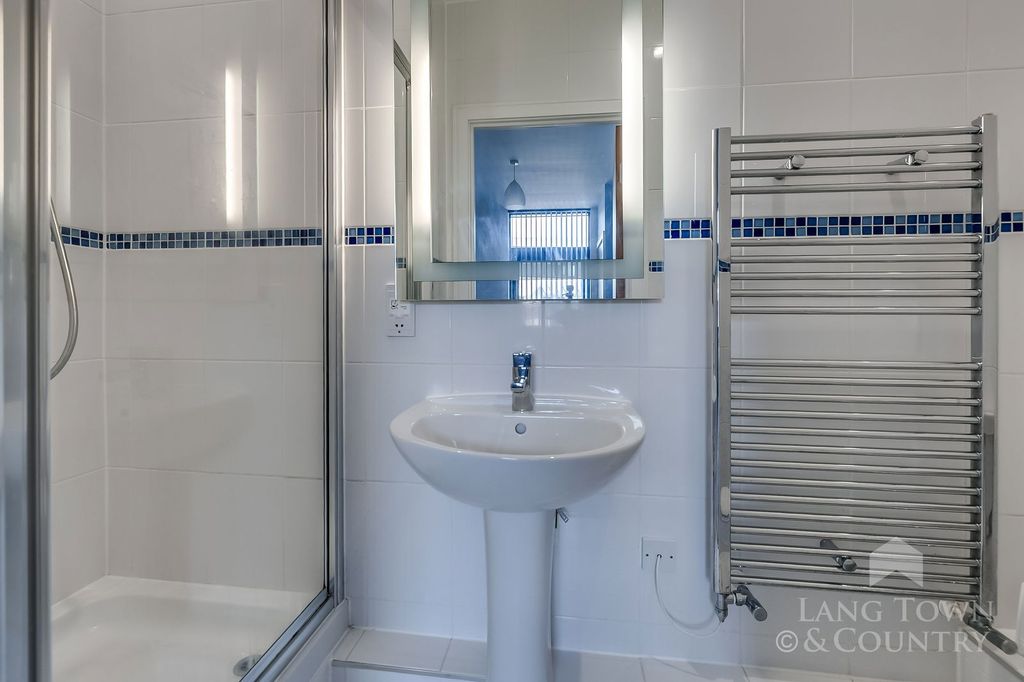 Additional image 10 of 2 bed flat for saleCliff Road, The Hoe, Plymouth PL1