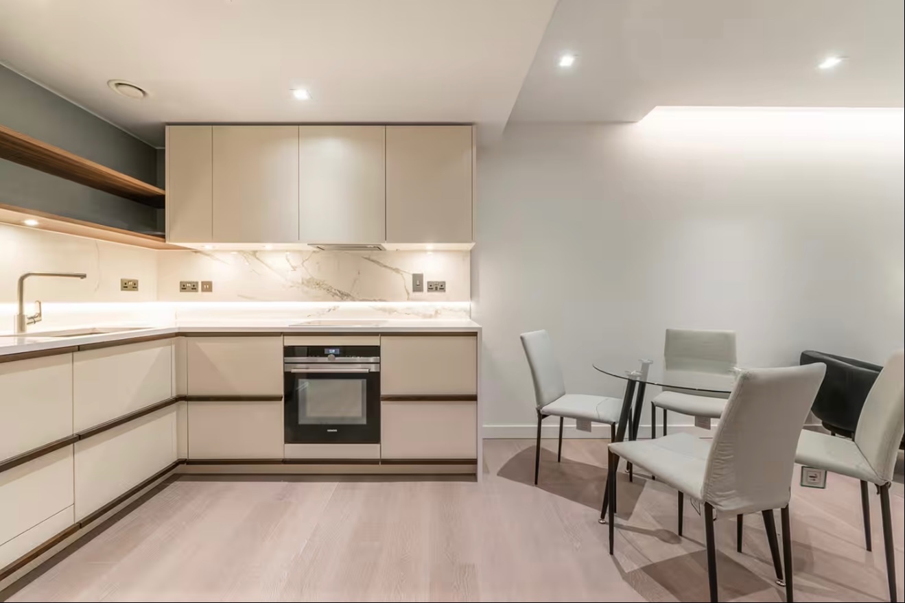 Additional image 5 of 1 Bed Flat, Westmark Tower, W2, N1 7GU