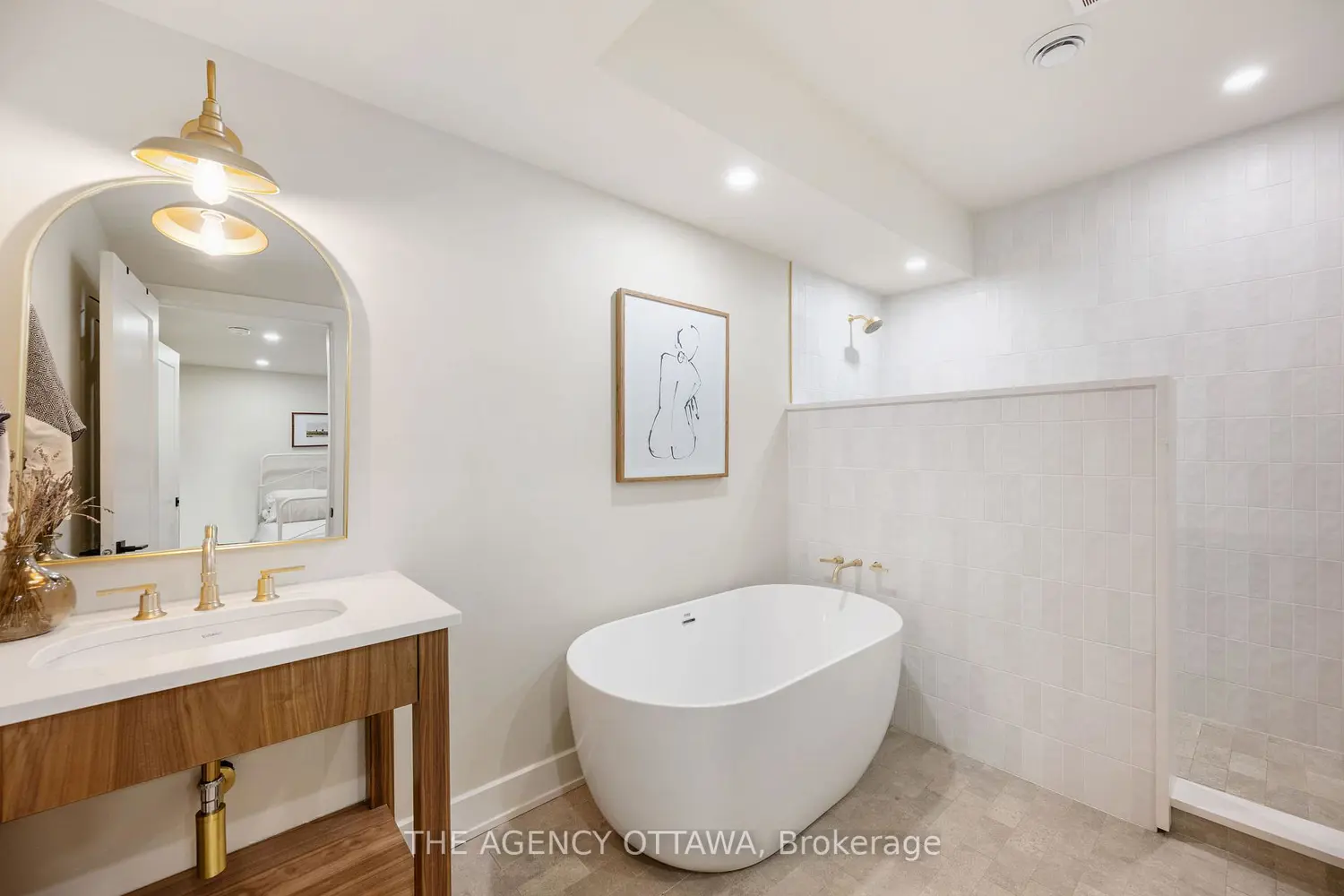 Additional image 18 of 36 Crestview Drive