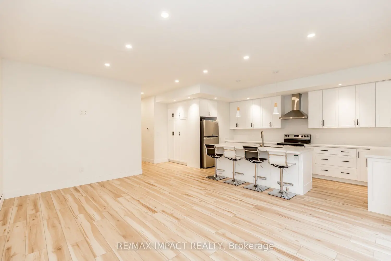 Additional image 5 of 781 Oliva Street