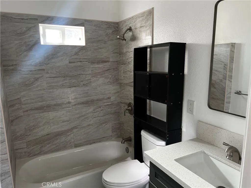 Additional image 12 of 1471 Orange Ave, Long Beach, CA 90813