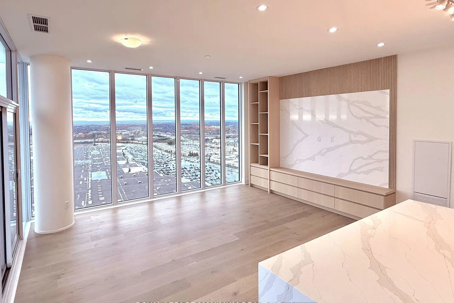 Additional image 4 of 9000 Jane Street Ph 212