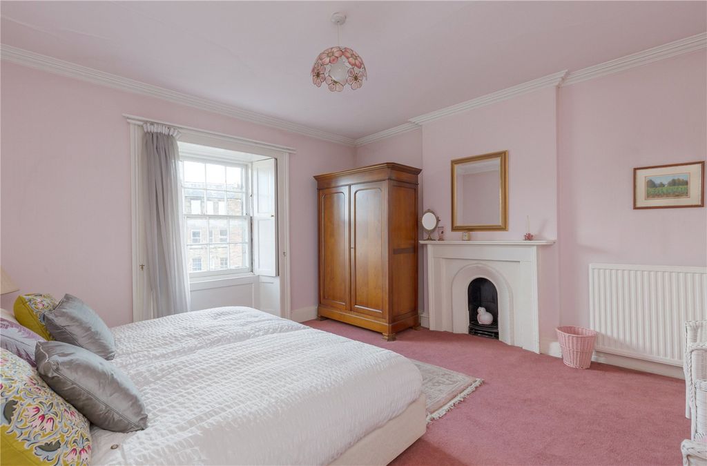 Additional image 11 of 6 bed terraced house for saleBrandon Street, New Town, Edinburgh EH3