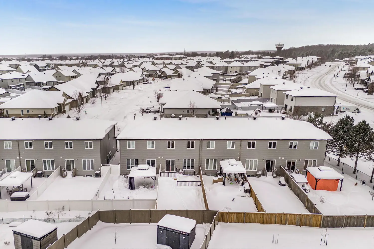 Additional image 17 of 877 Platinum Street