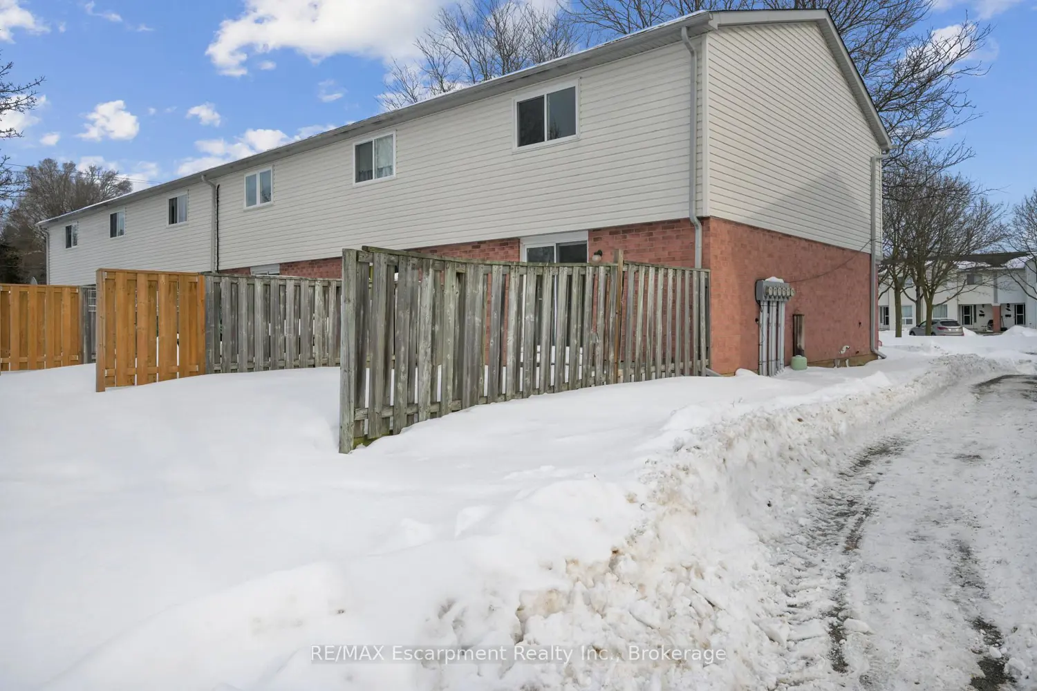 Additional image 18 of 40 Imperial Road 71