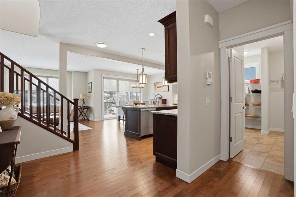 Additional image 5 of 95 Cranarch Circle SE, Calgary, AB, T3M 0S5