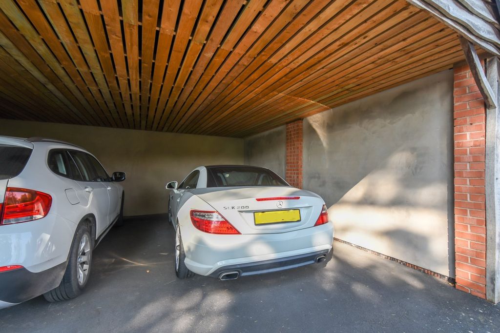 Additional image 23 of 3 bed flat for saleHenley Road, Claverdon, Warwickshire CV35
