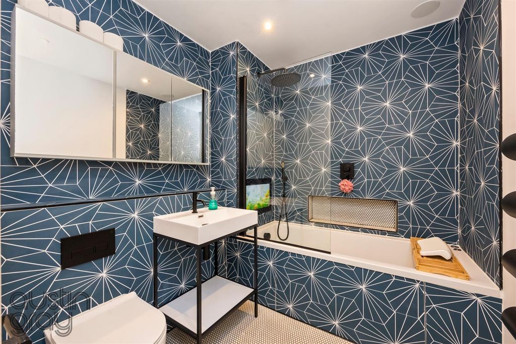 Additional image 12 of 3 bed flat for saleEmbankment House, Fleet Street, Brighton BN1