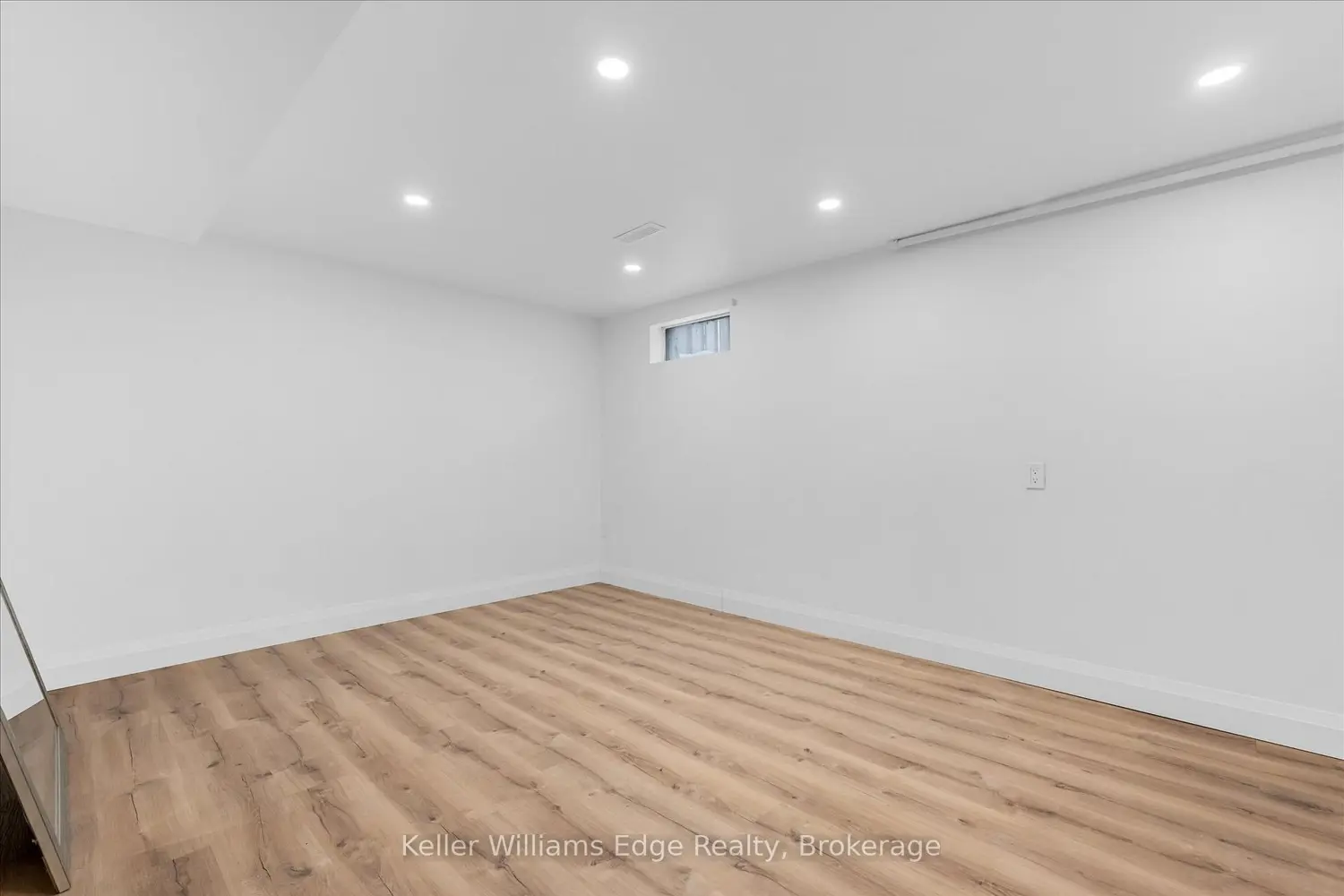 Additional image 16 of 10 Angus Road 17