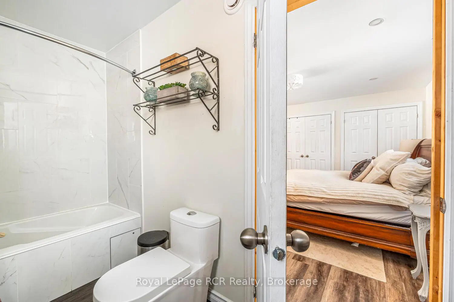 Additional image 6 of 430099 Sydenham Lakeshore Drive